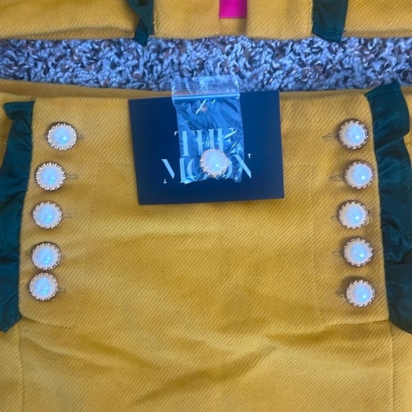 2 Piece Set - Skirt Set Gold Yellow and Green Trimmed Skirt Set Pearl Buttons - Picture 10 of 16